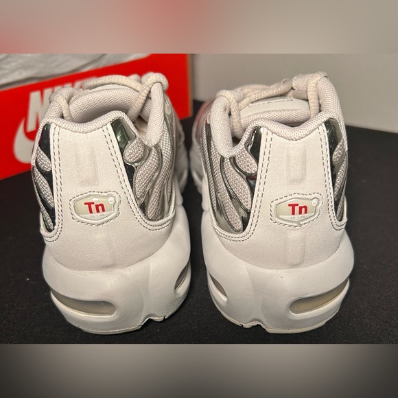 New in Box Nike Air Max Plus HF in Original Box - Picture 9 of 13